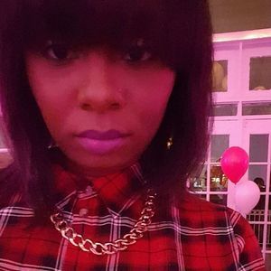 Meet your Posher, Cierra