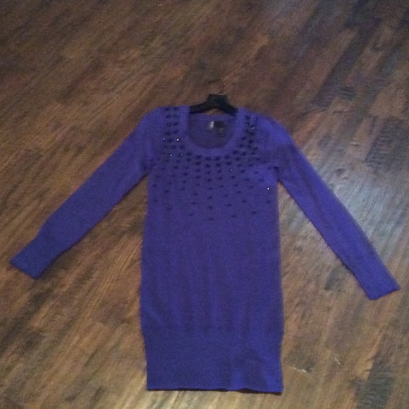 Blue tunic sweater