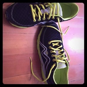 New men's flow3 trainer