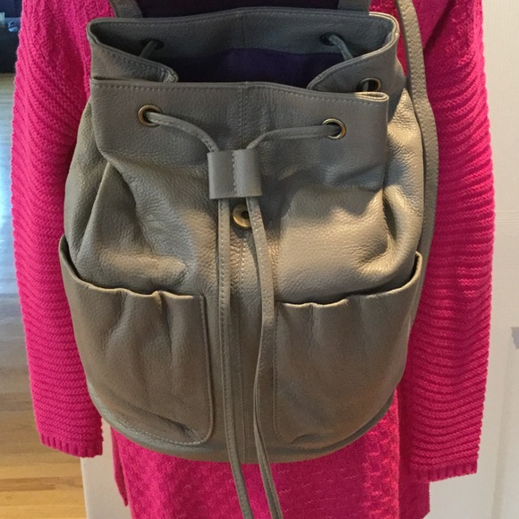 ?SALE?ZENITH HANDBAGS TAUPE LEATHER BACKPACK