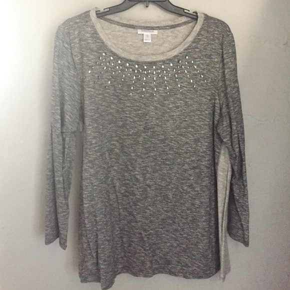 Gray maternity sweater