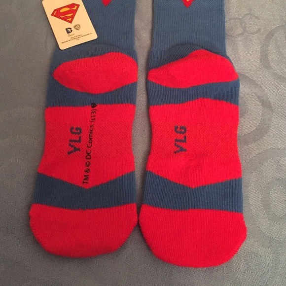 😜HP 2X🙃 1PR LEFT! Under Armour Superman Socks - Picture 3 of 4