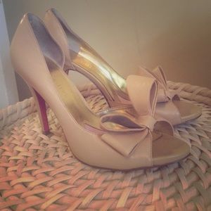 Sexy Odorsay Bow Pumps