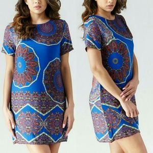 GIBIU LARGE BLUE & RED PAISLEY PRINT SHIFT DRESS