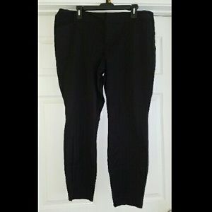 Old Navy pixie chino pants