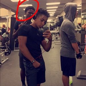 Meet your Posher, Naser