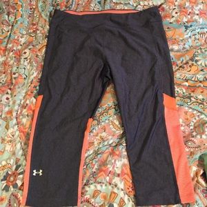 Under Armour Capri workout pants XL
