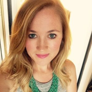 Meet your Posher, Caitlin