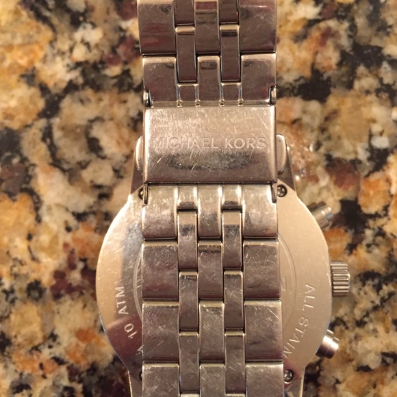 Michael Kors stainless women's watch - Picture 2 of 3