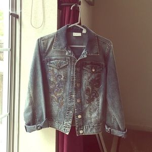Embroidered denim jacket.