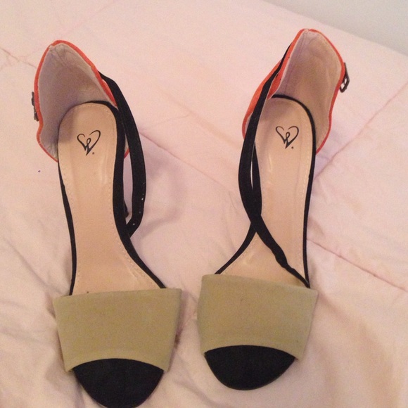 Suede Orange/Tan Heels