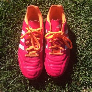 Woman's Adidas  soccer cleats size  6 1/2 pink