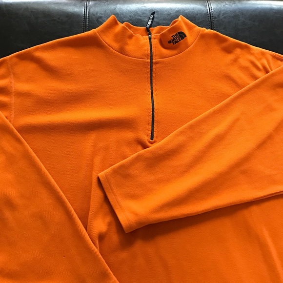 North face pullover