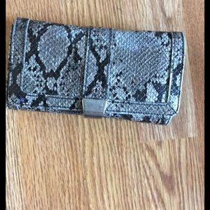 Nine West wallet