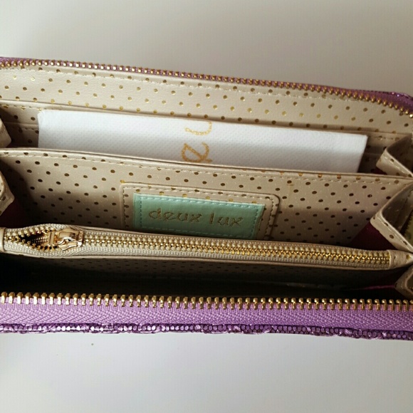 Pink Wallet - Picture 3 of 4