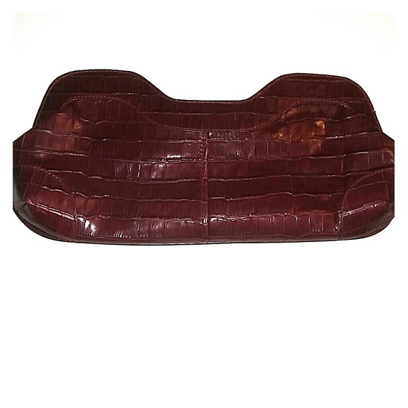 Burgandy clutch