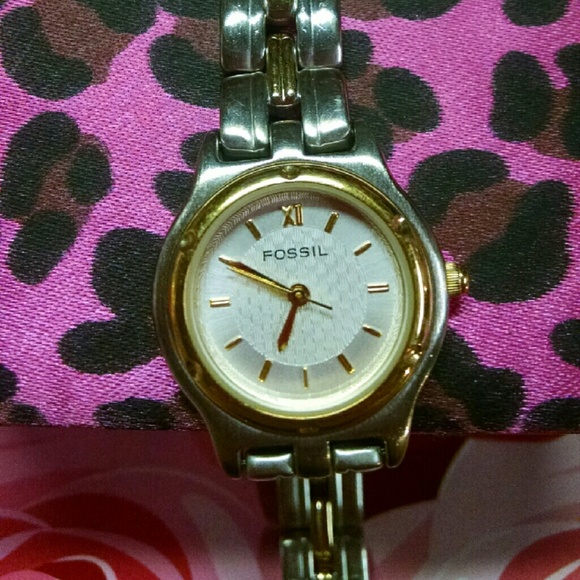 Fossil Accessories - Excellent Fossil Watch