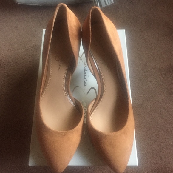 Jessica Simpson pumps