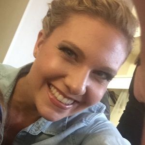 Meet your Posher, Renee