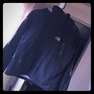 Northface Raincoat Size Small Black