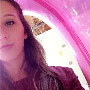 Meet your Posher, Jessica