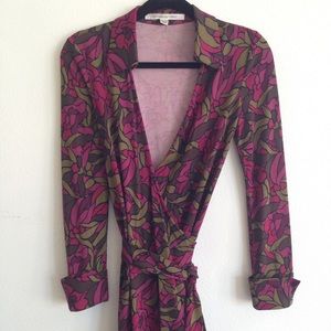 DVF Floral Wrap Dress - Sz 6
