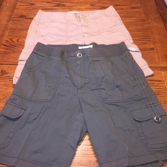 2 LEE EASY FIT SHORTS FOR THE PRICE OF 1!