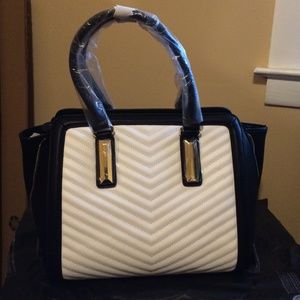 Aldo Black and White Helendale Bag Tote Satchel