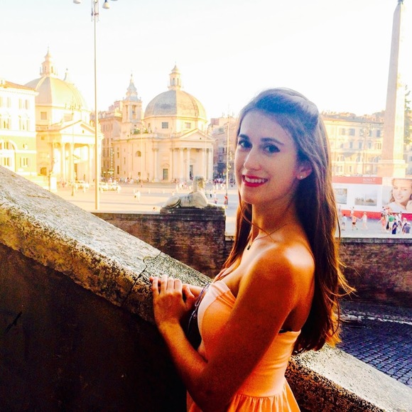 Meet your Posher, Rachel - Picture 1 of 1