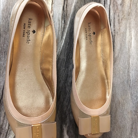 Ballet flats