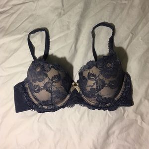 Victoria's Secret lace bra 36C