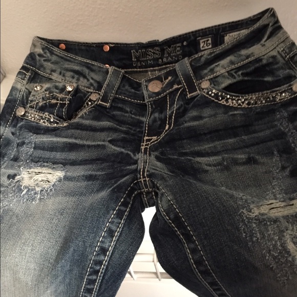 Miss Me Jeans - Picture 1 of 4