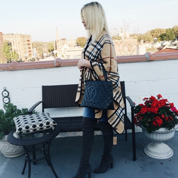 New NWT check shawl - Picture 2 of 4