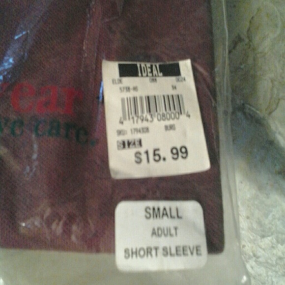 Burgundy short sleeve school style Polo - Picture 2 of 2