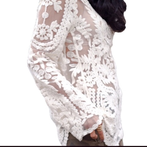Youarenotalone Tops - Gorgeous white embroidered tunic sz M sheer mesh lace  top