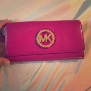 Fuchsia (hot pink) leather Fulton flap wallet