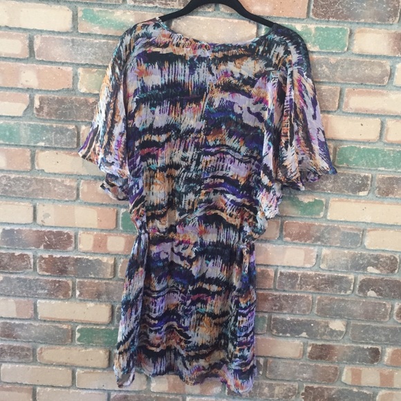LAMade Tunic - Picture 2 of 2