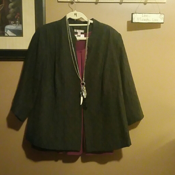 Roz & Ali Jackets & Blazers - Black Brocade Blazer