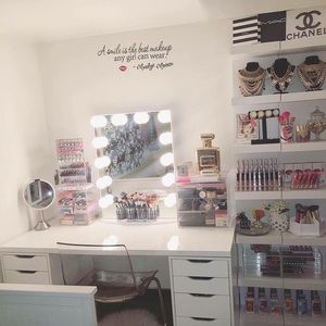 Meet your Posher, Iveth