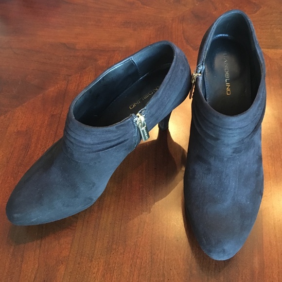 Bandalino Black booties
