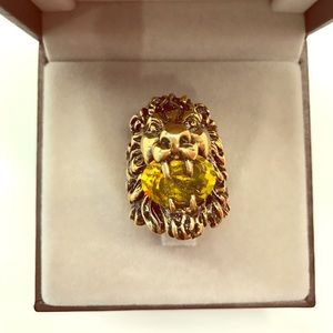 Gucci Lion head ring