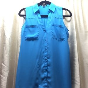 🌹Turquoise button down blouse 🌹