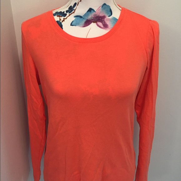 Orange Long sleeved T-shirt size Large