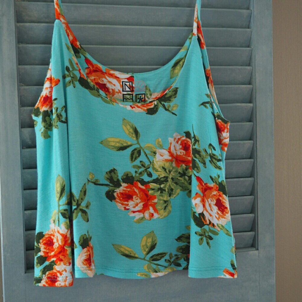 Floral crop tank top