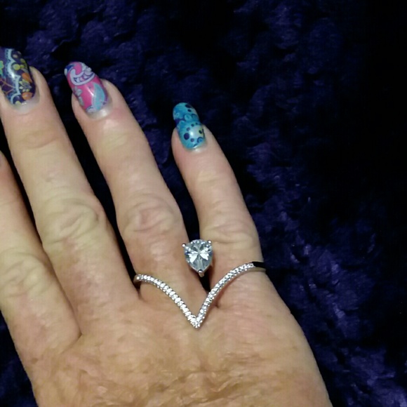 SOLD****Rhinestone  2 finger ring, silver tone - Picture 2 of 3