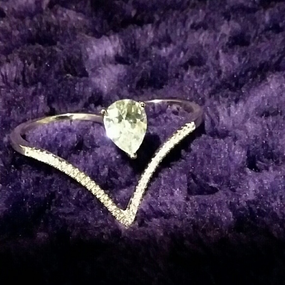 SOLD****Rhinestone  2 finger ring, silver tone - Picture 3 of 3