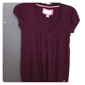 Slouchy yet fitted American Eagle top