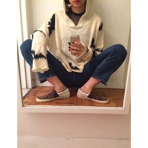 WILDFOX sweater