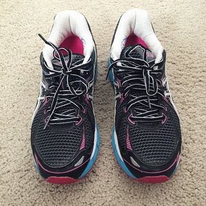 Asics GT-2000 Running Shoes