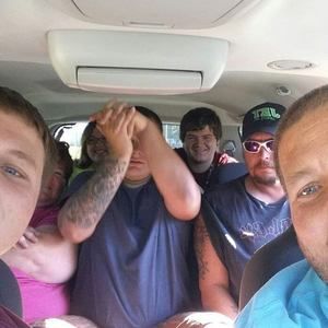 Meet your Posher, Dustin